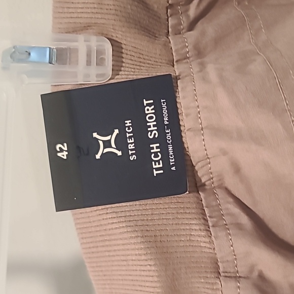 Kenneth Cole Dark Clay Techni-Cole Cargo Shorts, Size 42 - Picture 8 of 8